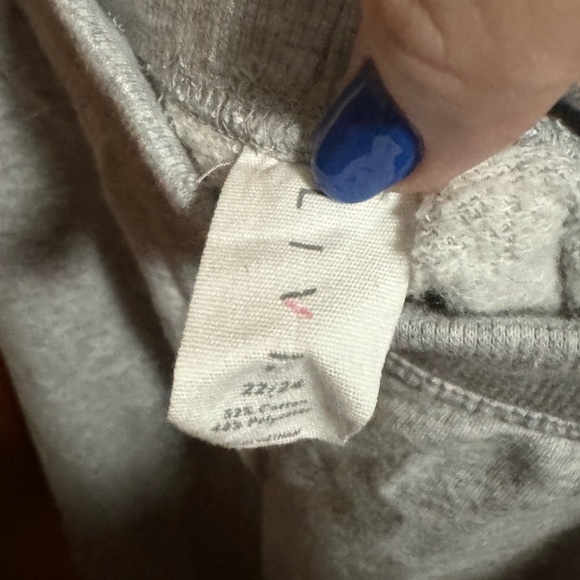 Livi crop/capri plus size sweatpants heather grey Sz 22/24 - Picture 4 of 4